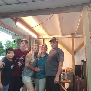 Meet your Posher, Helen